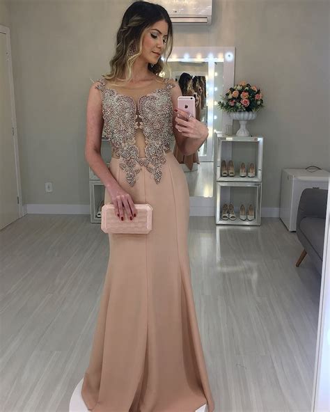 vestido nude